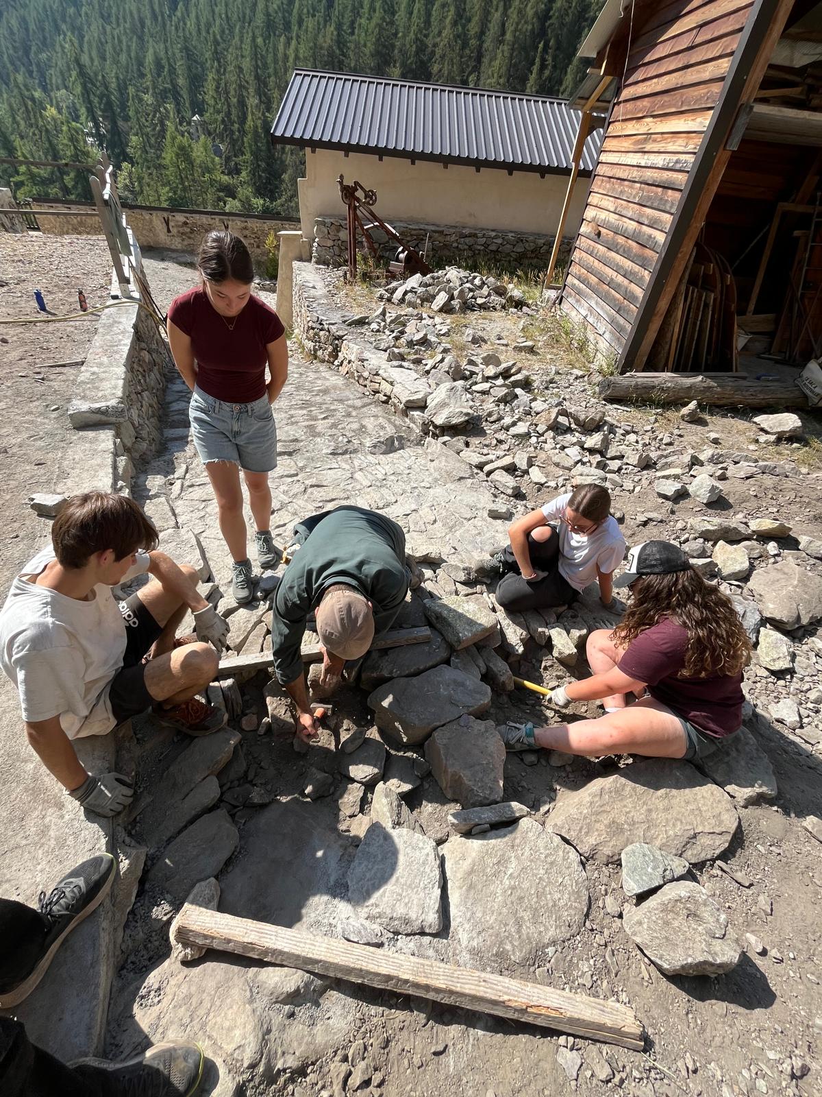 Calade sur la trace des mineurs